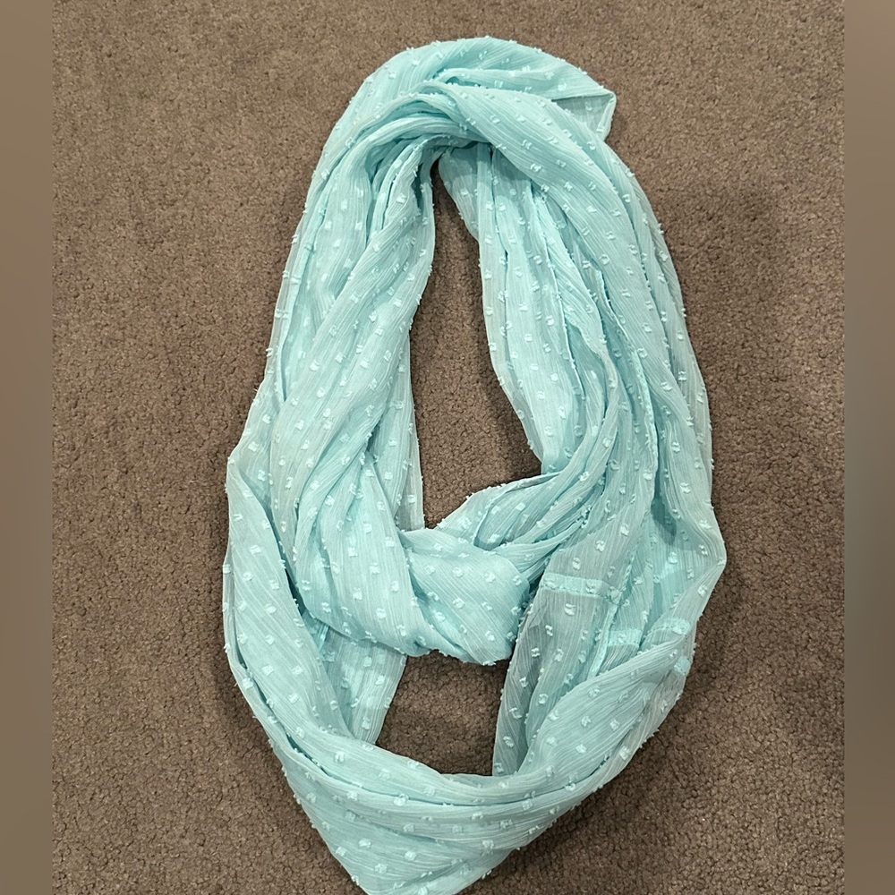 Infinity scarf